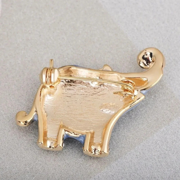 VQ White Elephant Brooch - Picture 2 of 6